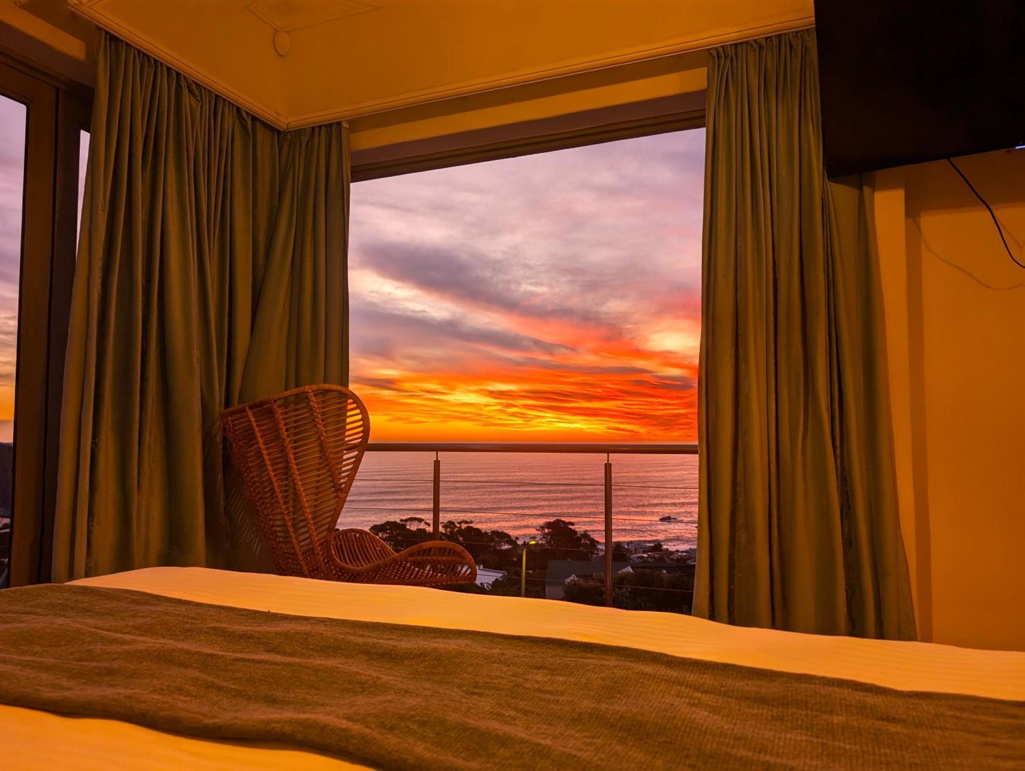 Beachwood Camps Bay ケープタウン エクステリア 写真